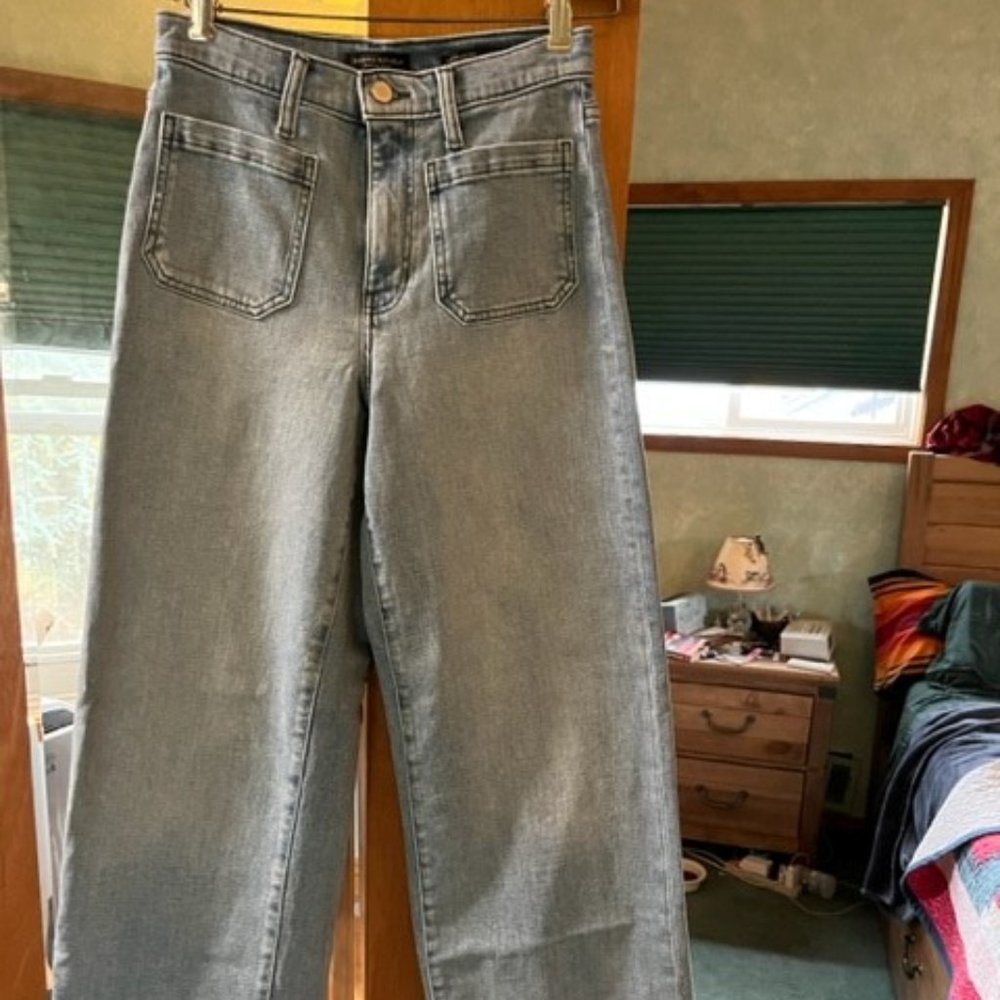 Banana Republic High Rise, Wide leg Premium denim retro style jeans